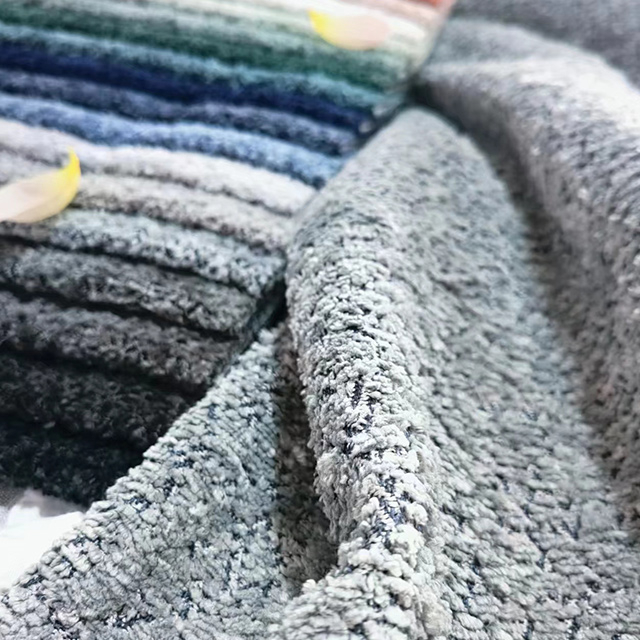 Weaving Plain Fabric 